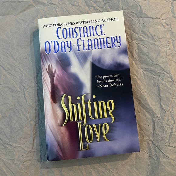 ⭐️5 for $15⭐️ Shifting Love by Constance O’Day-Flannery | Book - Picture 1 of 2